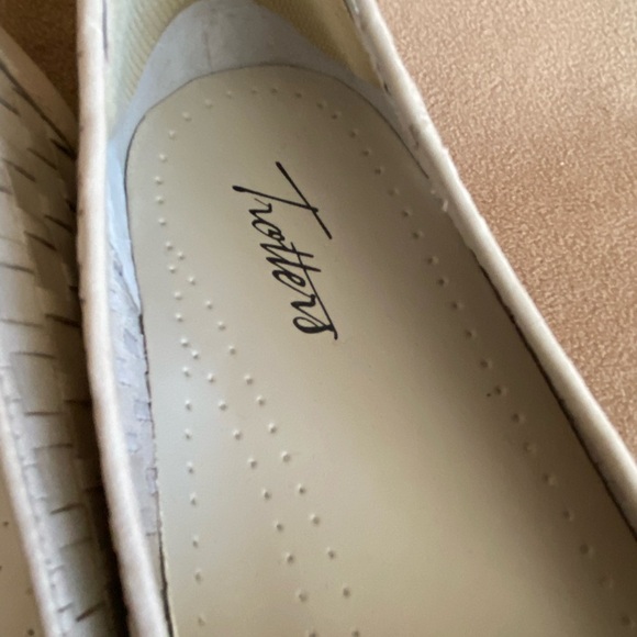 TROTTERS Liz Woven Leather Slip-On Loafers Bone Ivory White Narrow size 13AAA - Picture 4 of 14